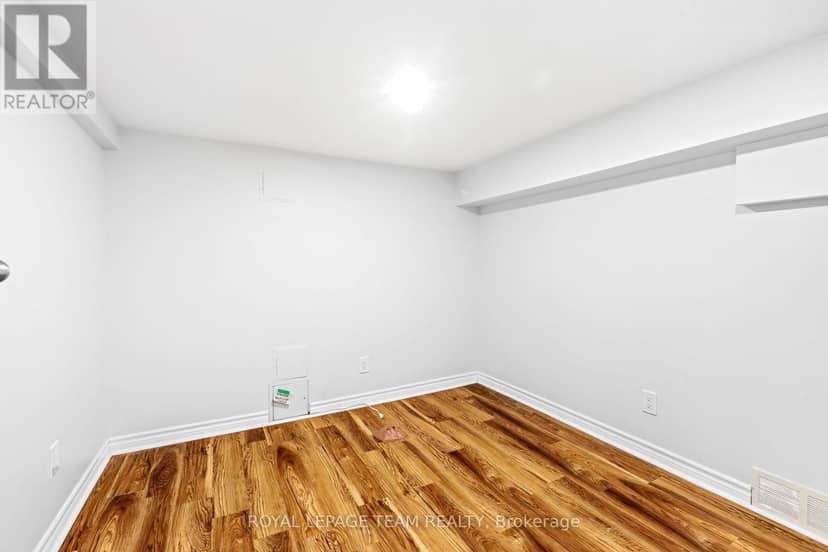 208 Holland Avenue — photo 40 of 40