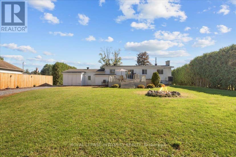 3073 Old Montreal Road — photo 40 of 40