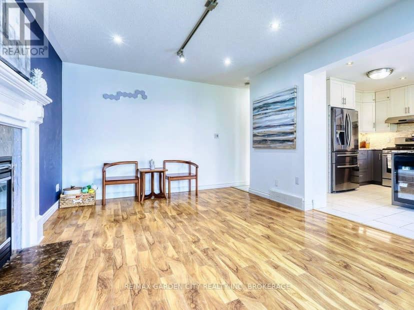 20 Consiglia Drive — photo 17 of 40