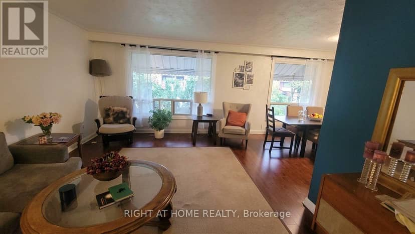 183 Maxome Avenue, Toronto, photo 3