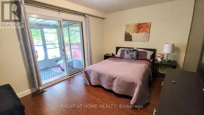 183 Maxome Avenue, Toronto, photo 7