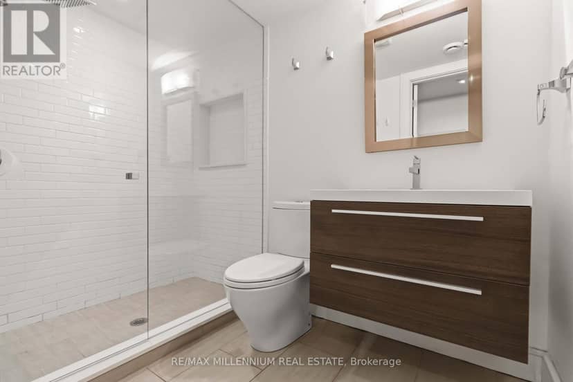 65 Castlefield Avenue — photo 13 of 40