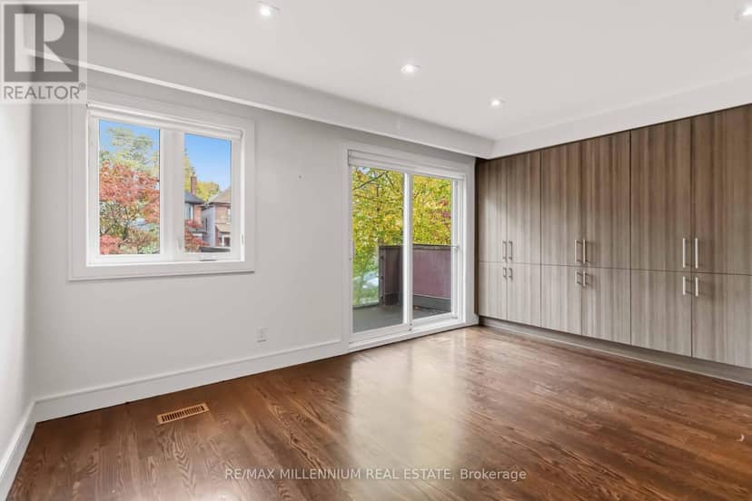 65 Castlefield Avenue — photo 19 of 40