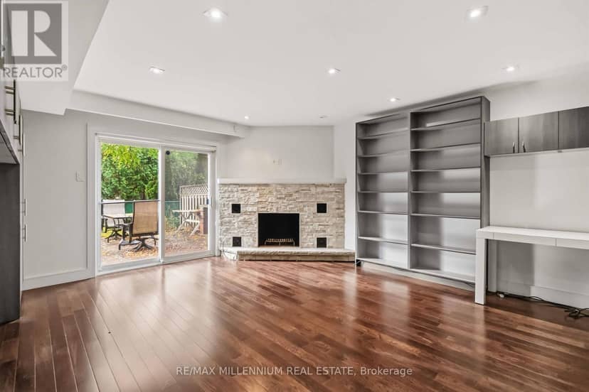 65 Castlefield Avenue — photo 9 of 40