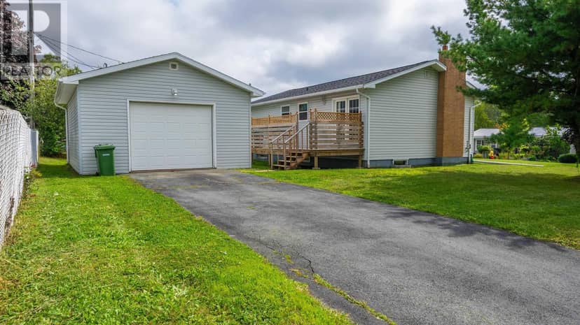 82 Nappan Drive — photo 34 of 36
