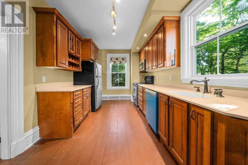 2615 Fuller Terrace — photo 17 of 40