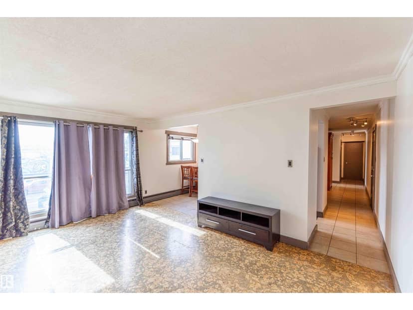 #302 10745 83 AV NW, Edmonton, photo 3