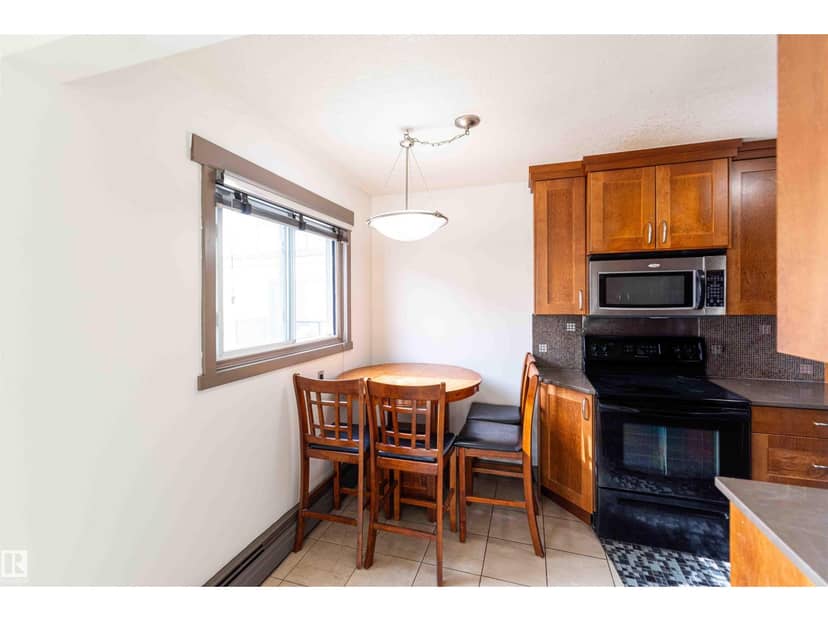 #302 10745 83 AV NW, Edmonton, photo 6