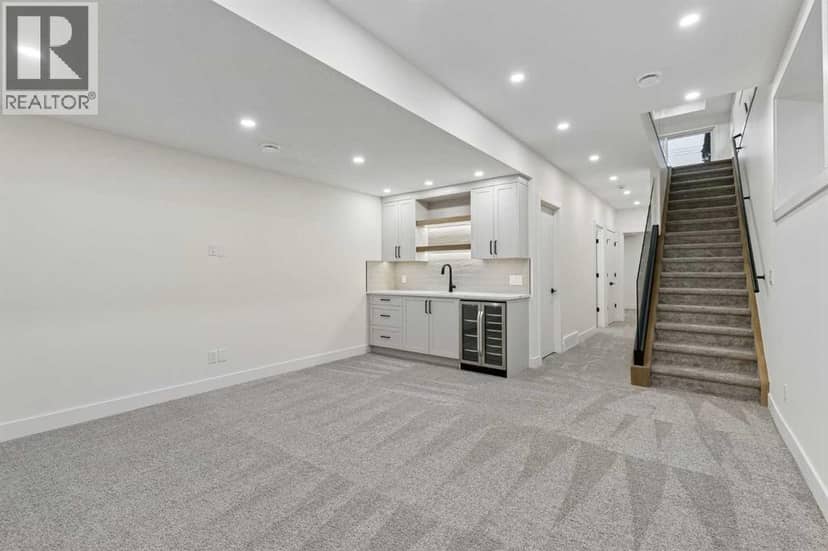 1810 19 Avenue NW — photo 33 of 40