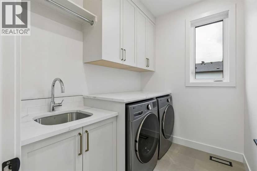 1812 19 Avenue NW — photo 30 of 40