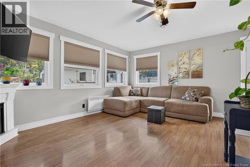 228 Wellington Street — photo 15 of 30