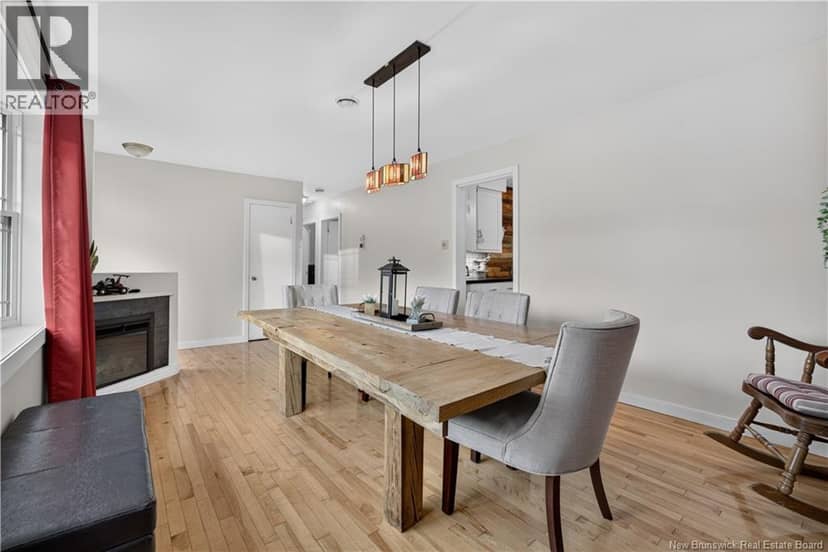 228 Wellington Street — photo 29 of 30