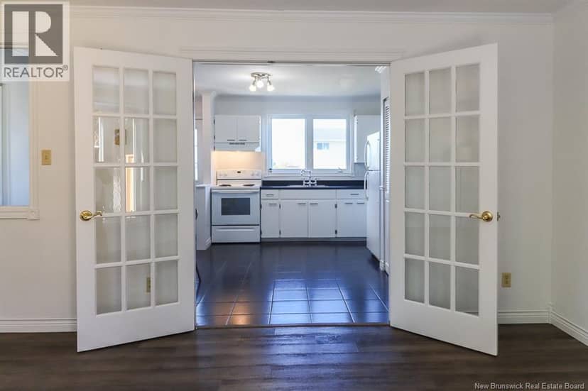 36 Saint Anne Street — photo 12 of 32