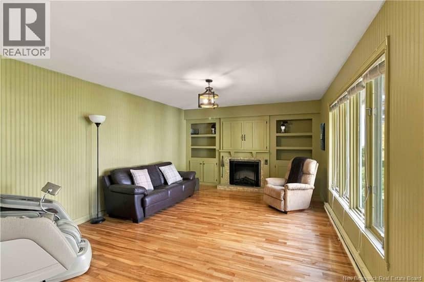 53 Brentwood Drive — photo 11 of 40