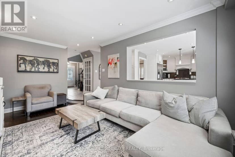 25 Albery Crescent, Aurora, photo 7