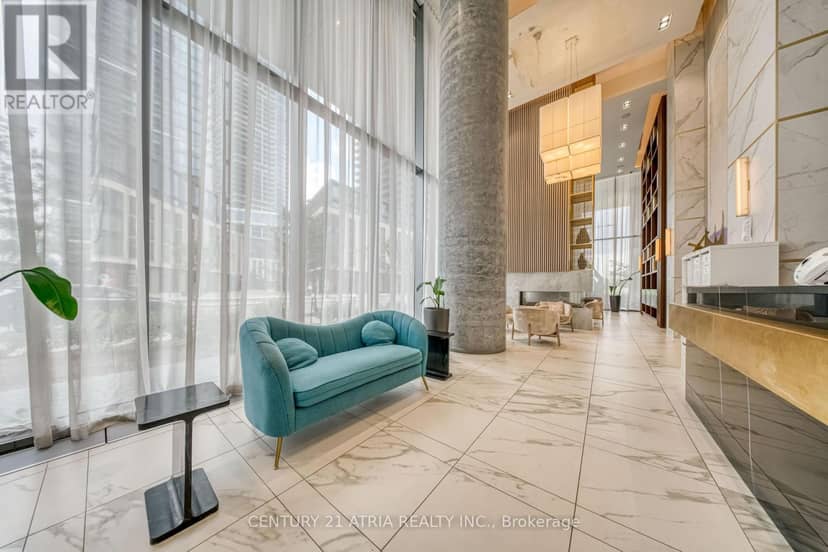 1811 - 950 Portage Parkway, Vaughan, photo 4
