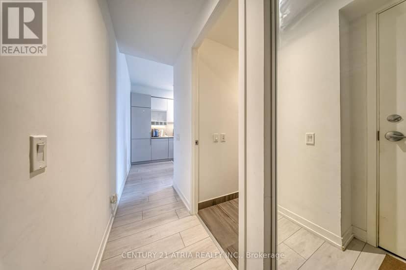 1811 - 950 Portage Parkway, Vaughan, photo 6