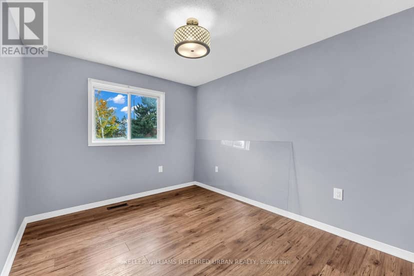 94 Laidlaw Drive — photo 17 of 36