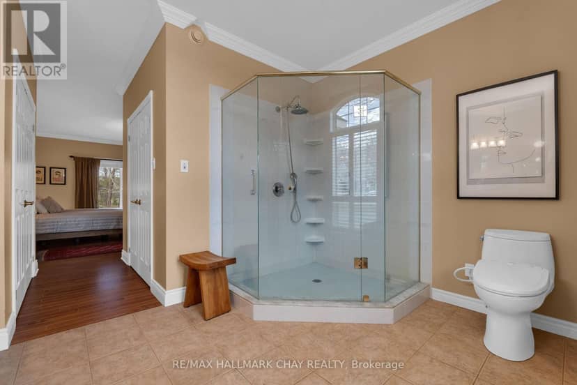 16 Chestnut Lane — photo 17 of 40