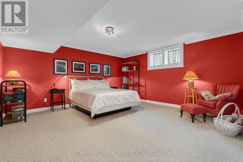 16 Chestnut Lane — photo 27 of 40