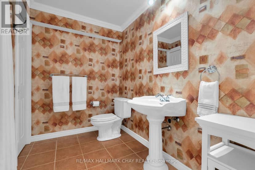 16 Chestnut Lane — photo 28 of 40