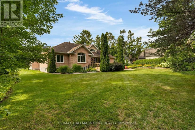 16 Chestnut Lane — photo 31 of 40