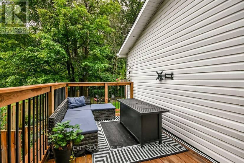 27 Nida Drive, Tiny, photo 3