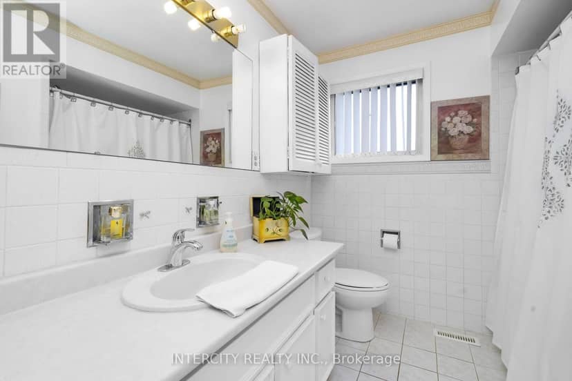 7279 Vernor Drive — photo 21 of 33