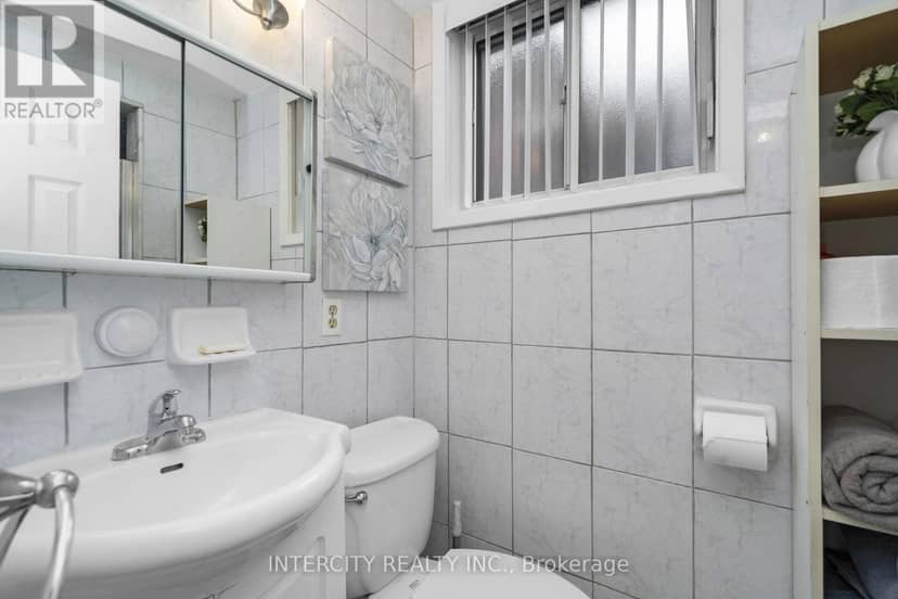 7279 Vernor Drive — photo 23 of 33