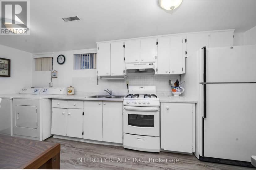 7279 Vernor Drive — photo 27 of 33
