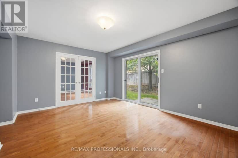 114 - 5910 Greensboro Drive — photo 13 of 40