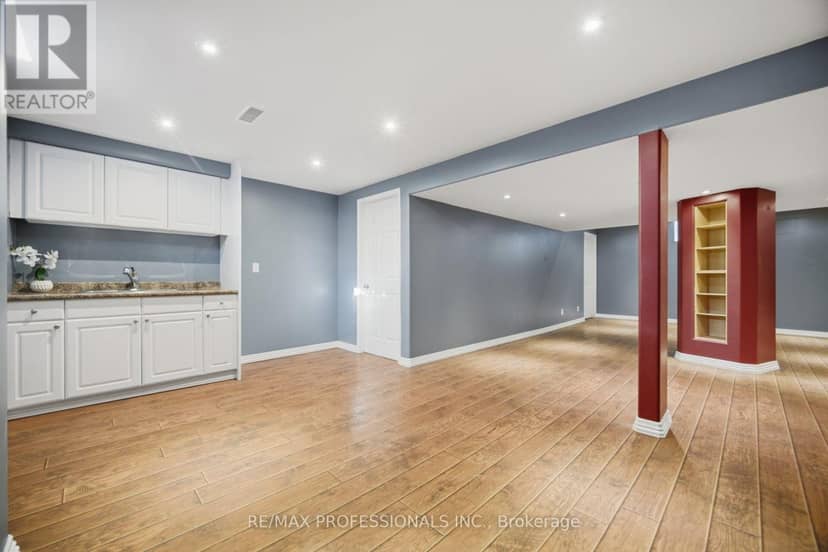 114 - 5910 Greensboro Drive — photo 30 of 40