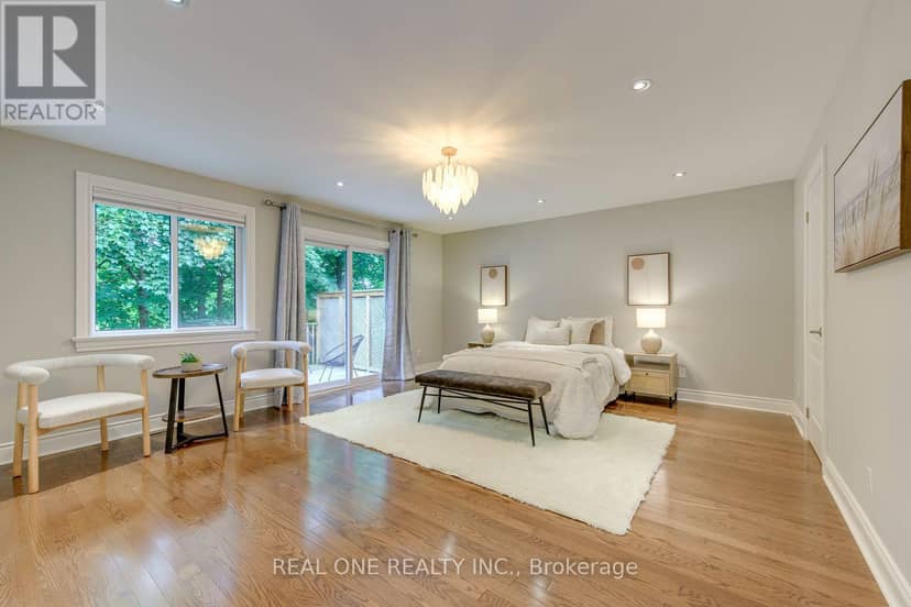 28 Osborne Crescent — photo 21 of 40