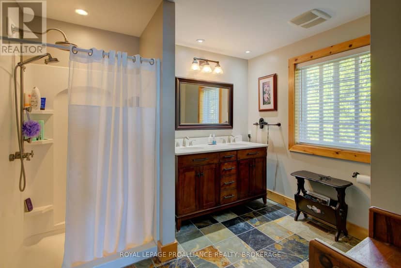 441 B Maccomish Lane — photo 35 of 40