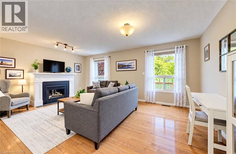 24 WHITE SANDS Court — photo 13 of 38