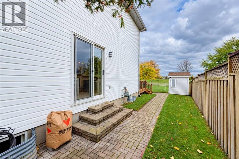 24 WHITE SANDS Court — photo 30 of 38