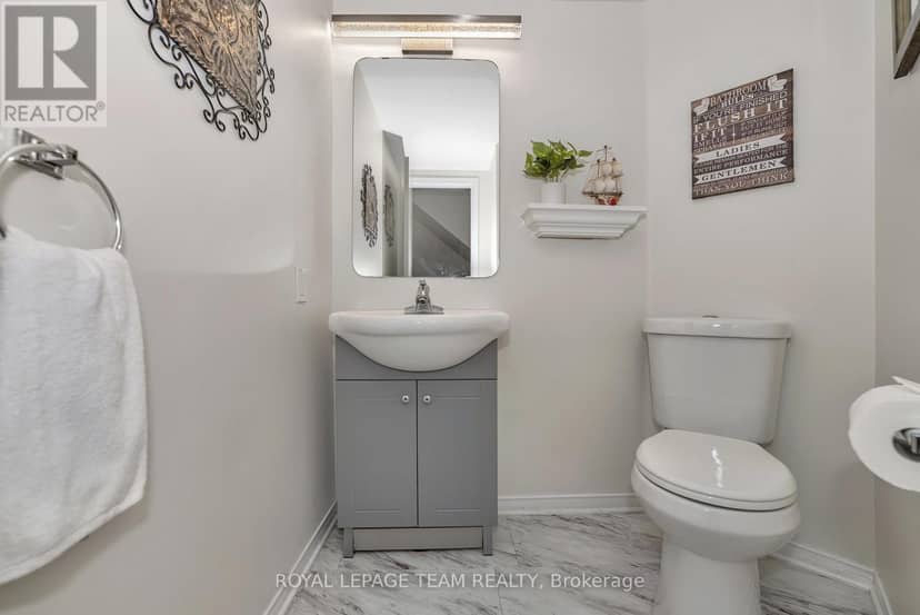 85 Cresthaven Drive — photo 13 of 21