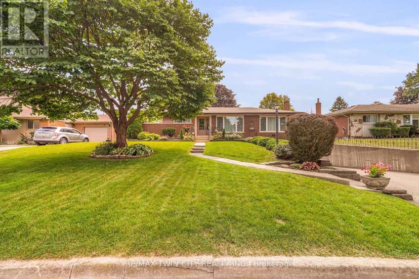 25 Brier Crescent — photo 3 of 40
