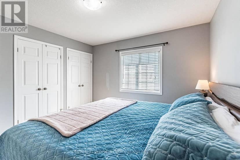 9 - 35 Mountford Drive — photo 29 of 40