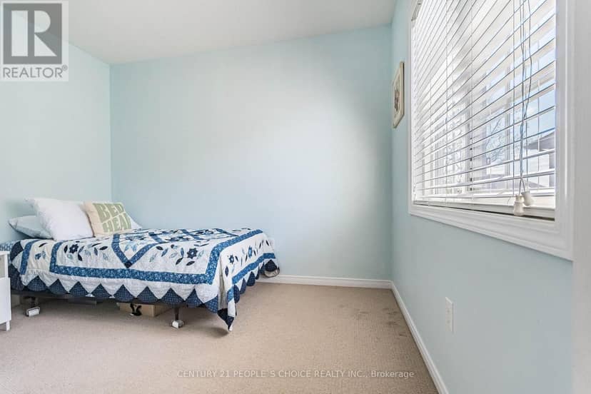 9 - 35 Mountford Drive — photo 32 of 40
