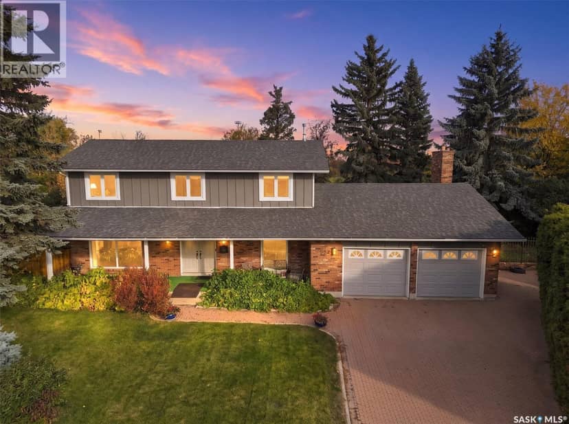 225 Clearwater COURT, Saskatoon, photo 2