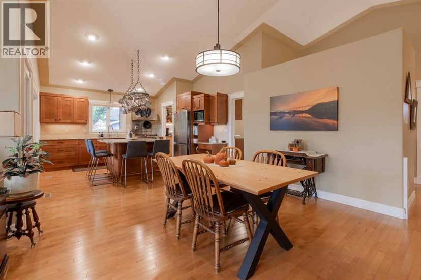 4 Canyoncrest Point W — photo 10 of 40