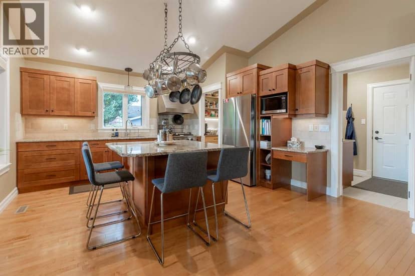 4 Canyoncrest Point W — photo 11 of 40