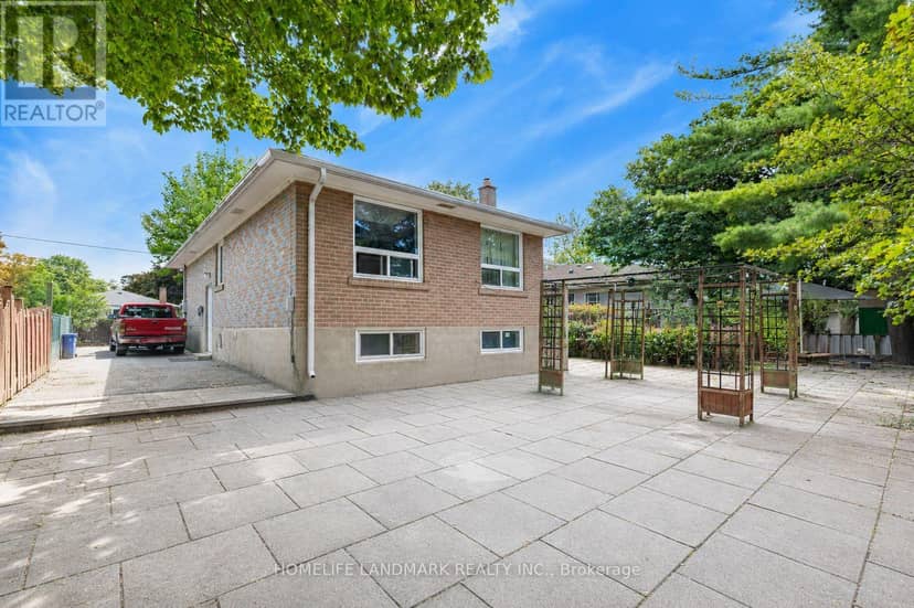 34 Gentry Crescent — photo 32 of 34