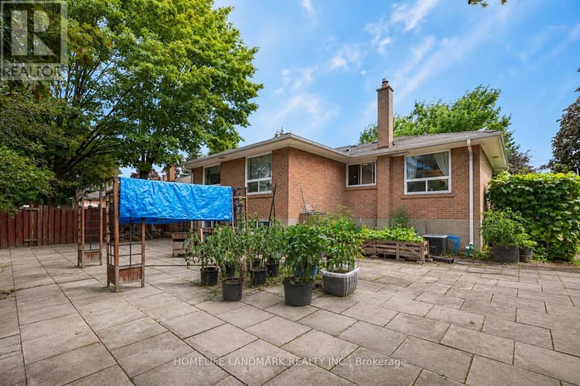 34 Gentry Crescent — photo 33 of 34