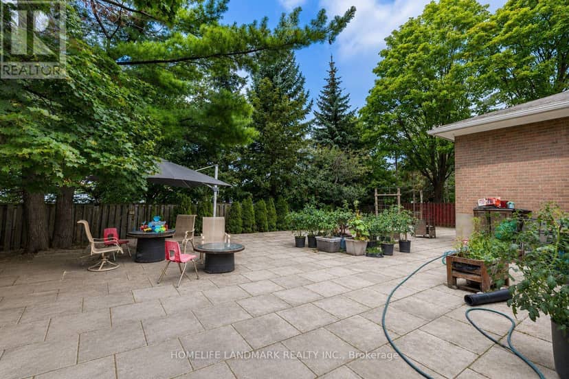 34 Gentry Crescent — photo 34 of 34