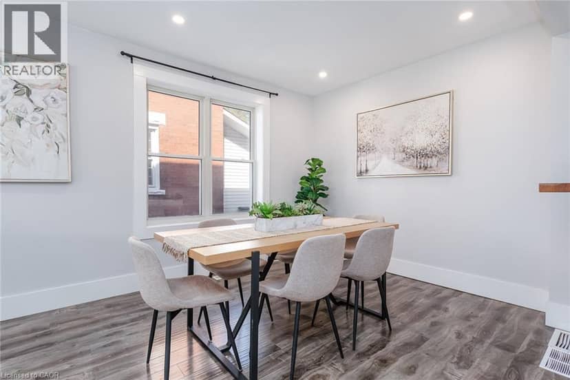 40 WOODLAND Avenue — photo 12 of 40