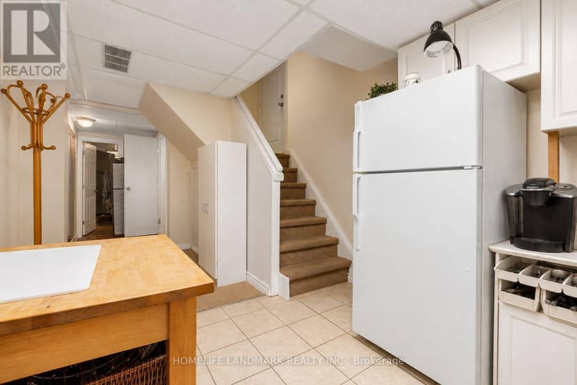 34 Gentry Crescent — photo 19 of 34