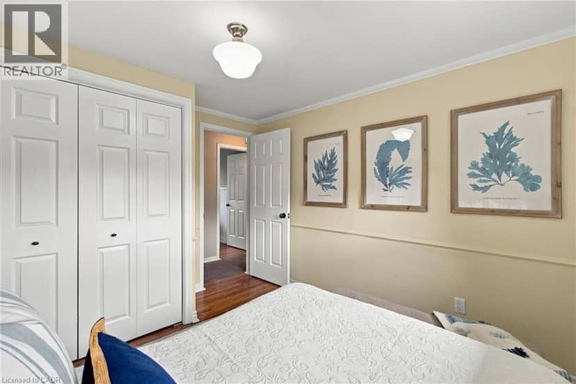 7 COLONEL BUTLER Crescent — photo 30 of 40