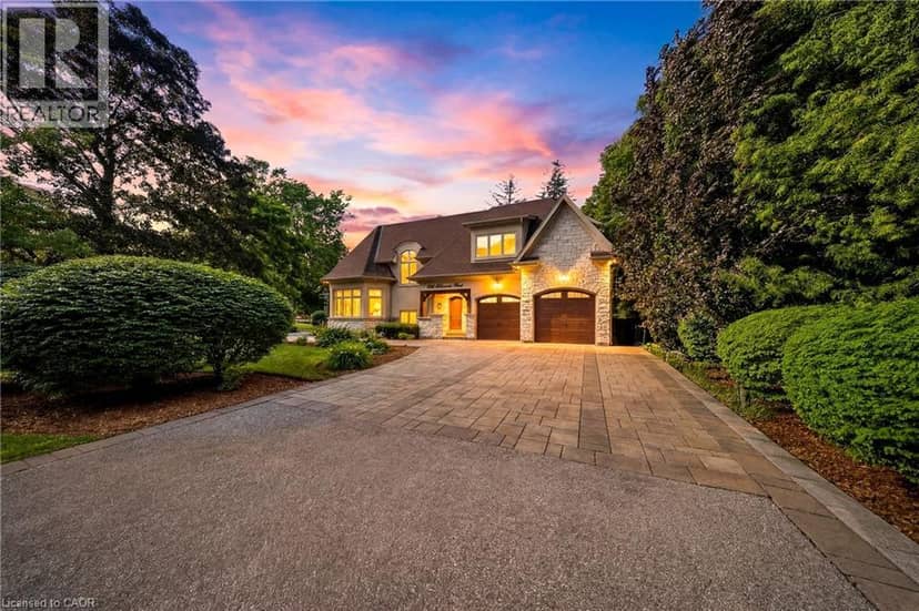 1098 LAKESHORE Road W, Oakville